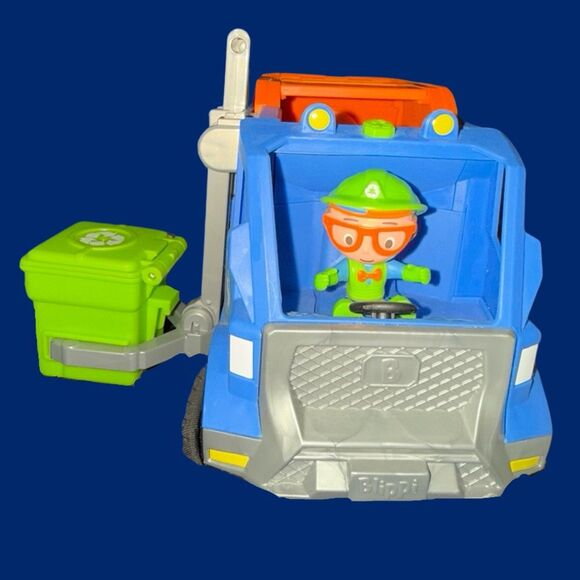 Jazwares Blippi Talking Recycling Garbage Recycle Vehicle Figure & Trash Can - Picture 6 of 6